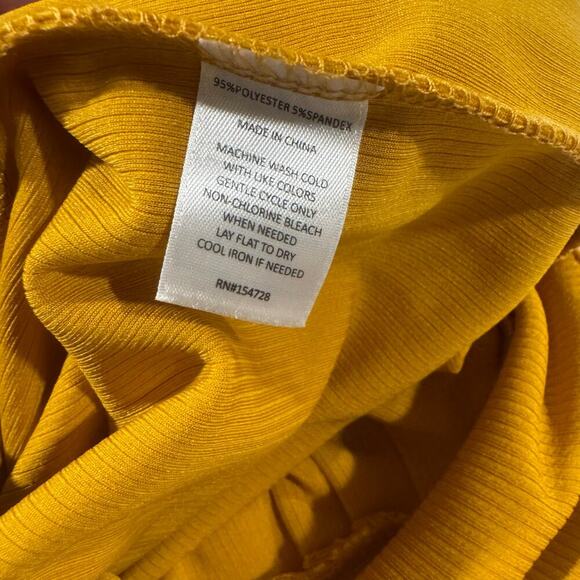 Bailey's Blossoms Toddler Girl 5T Pumpkin Romper - Picture 4 of 5